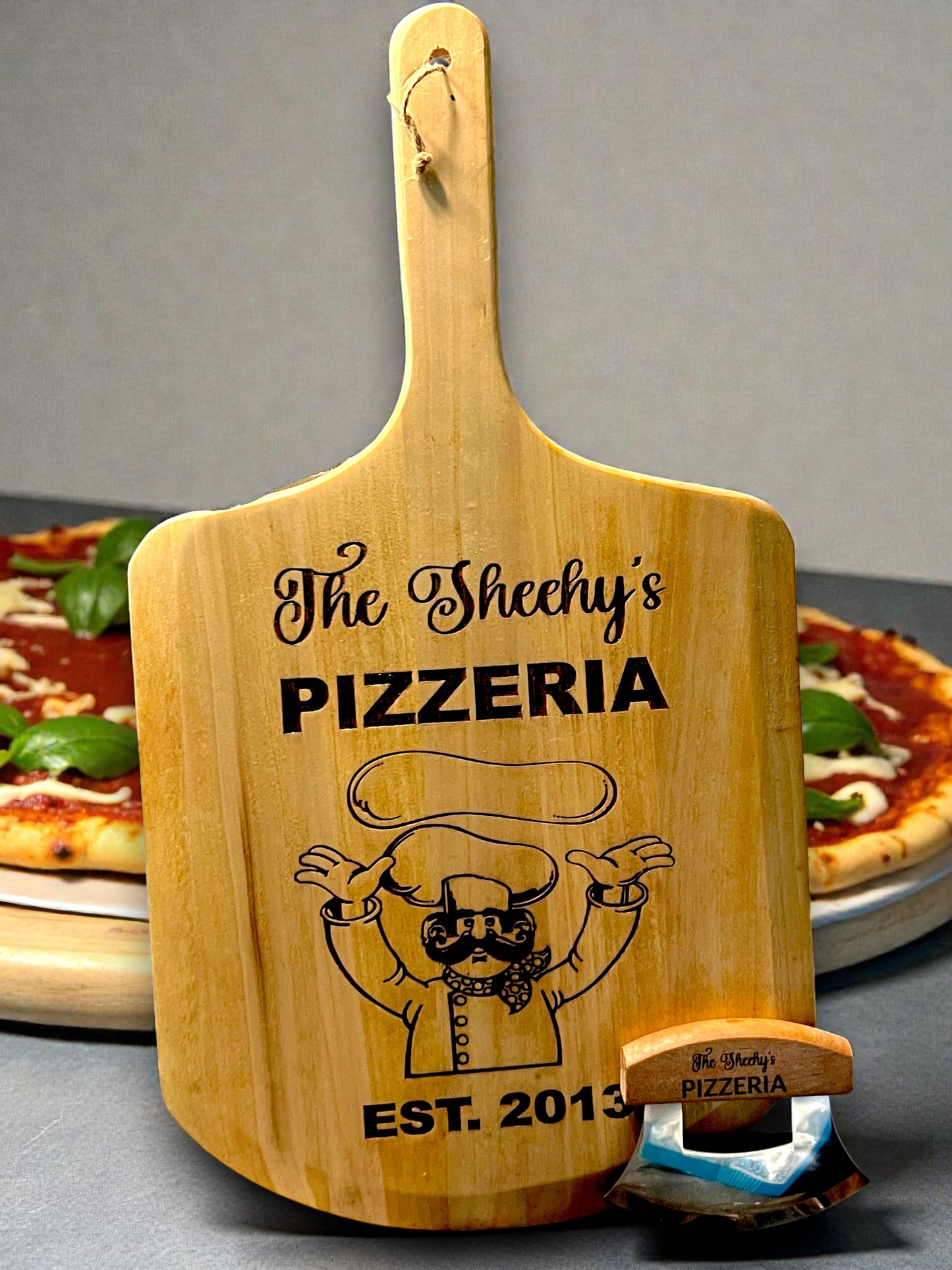 Pizza Peel and matching cutter (can be purchased for additional fee)